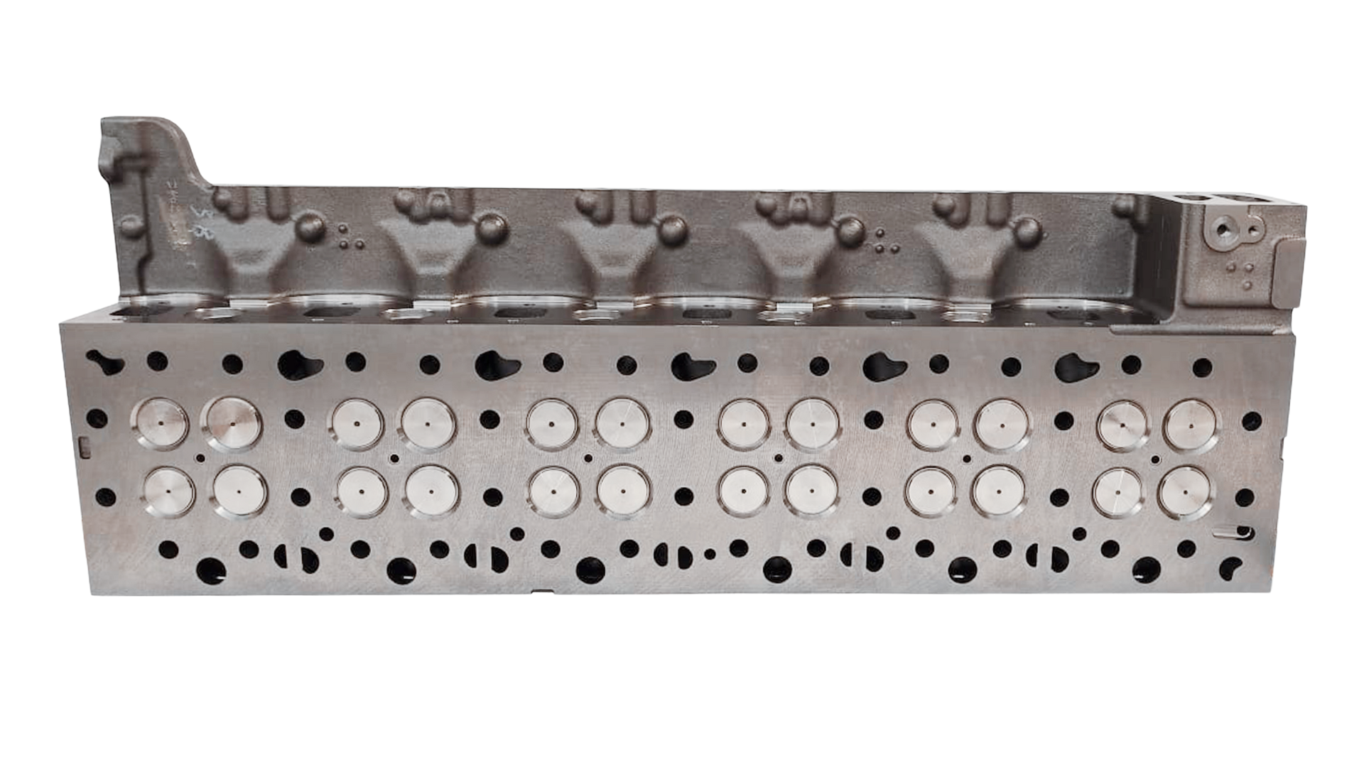 Culata de hierro montada con válvulas