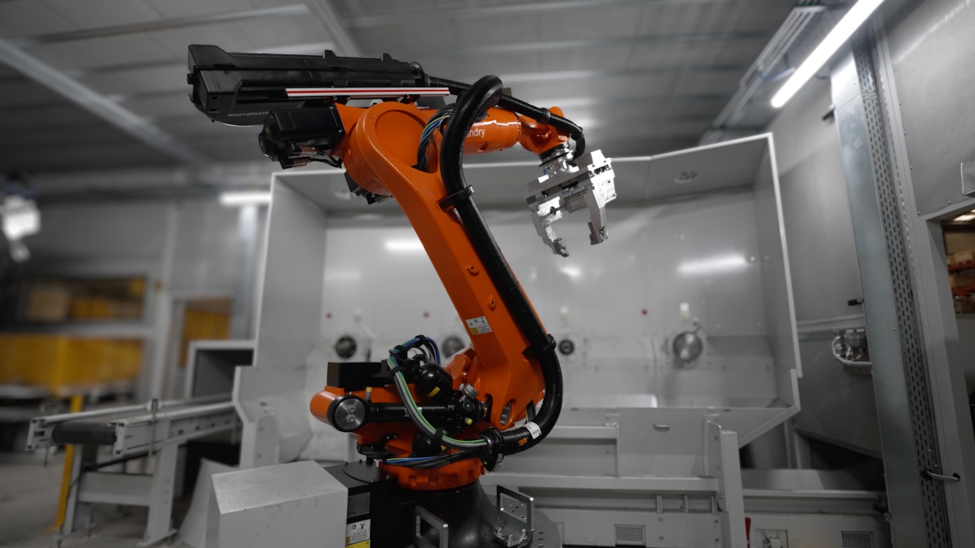 AMC dispone de tecnología de vanguardia que garantiza precisión y acabados de máxima calidad